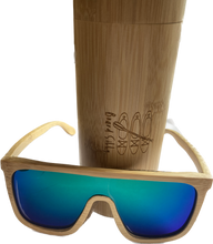 Load image into Gallery viewer, Bamboo floating sunglasses, flow lens
